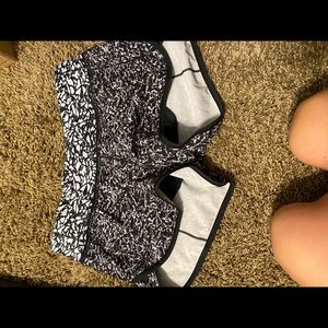 Lululemon black and white shorts